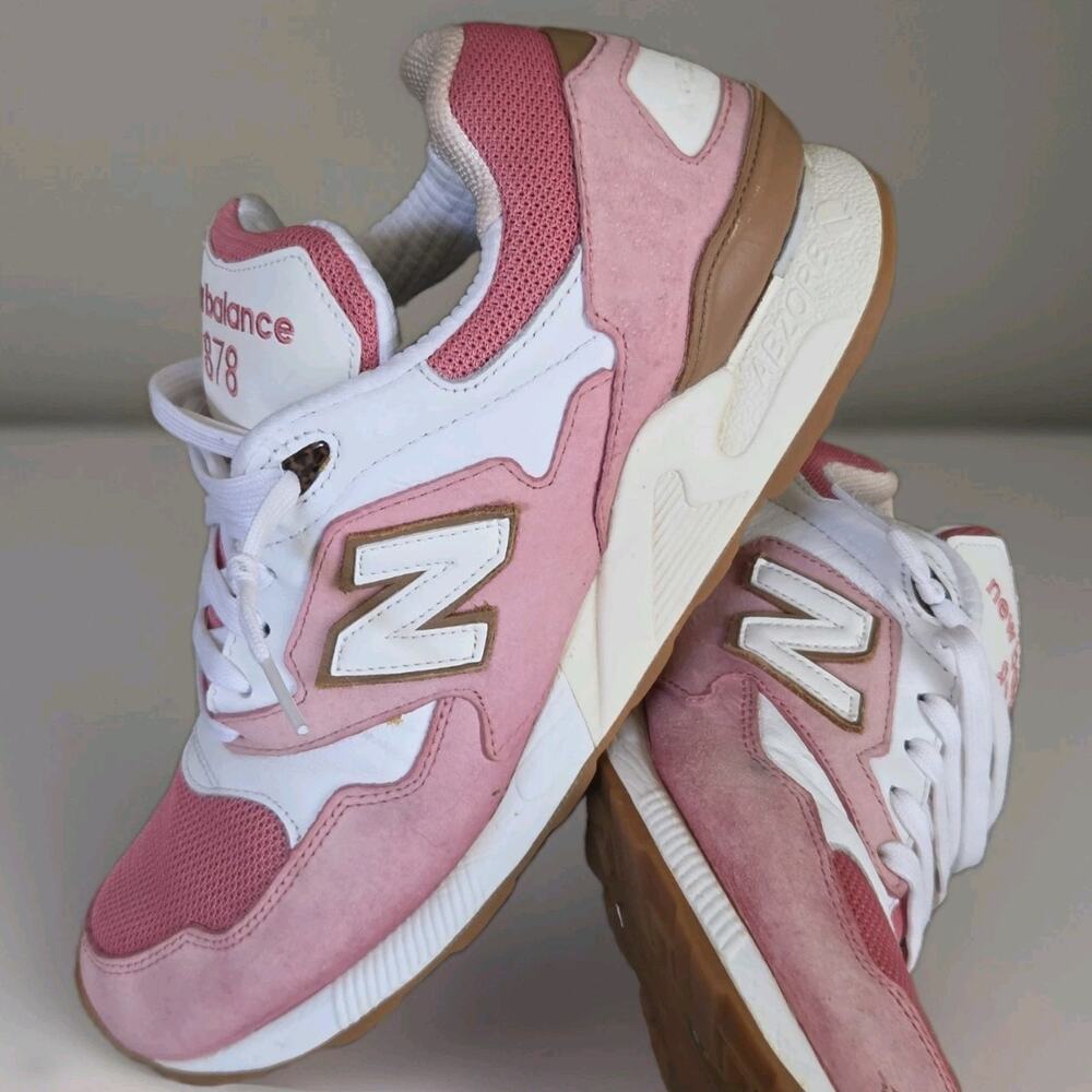 New Balance 878 Pink White Suede Sneakers Mens US 10 Retro Running Shoes